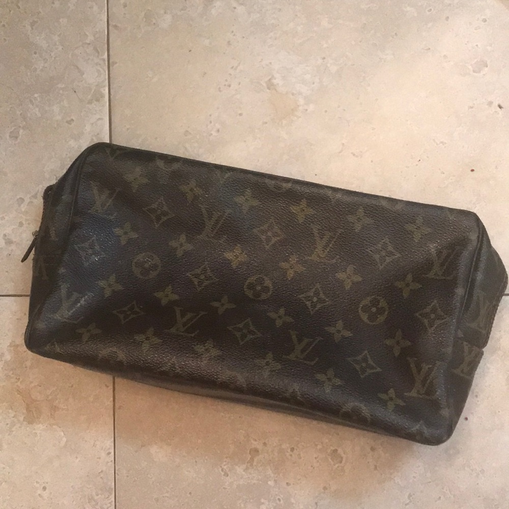 LV cosmetics case